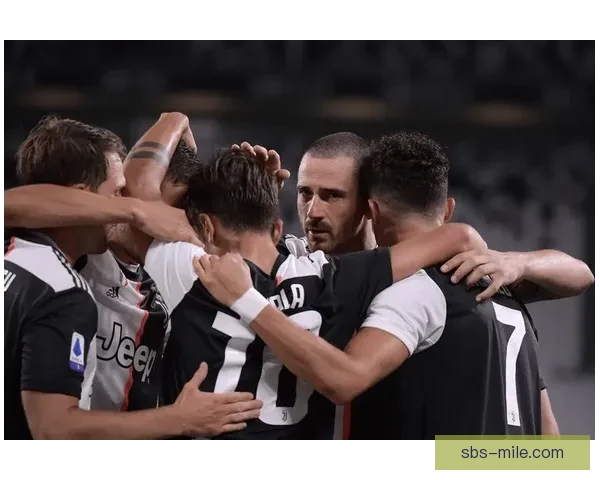 AC米兰签约尤索夫福法纳提升中场拦截力锁定新赛季中场核心